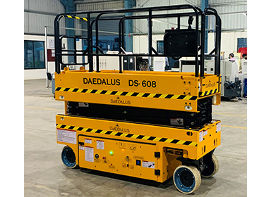 Self Propelled Scissor Lift
